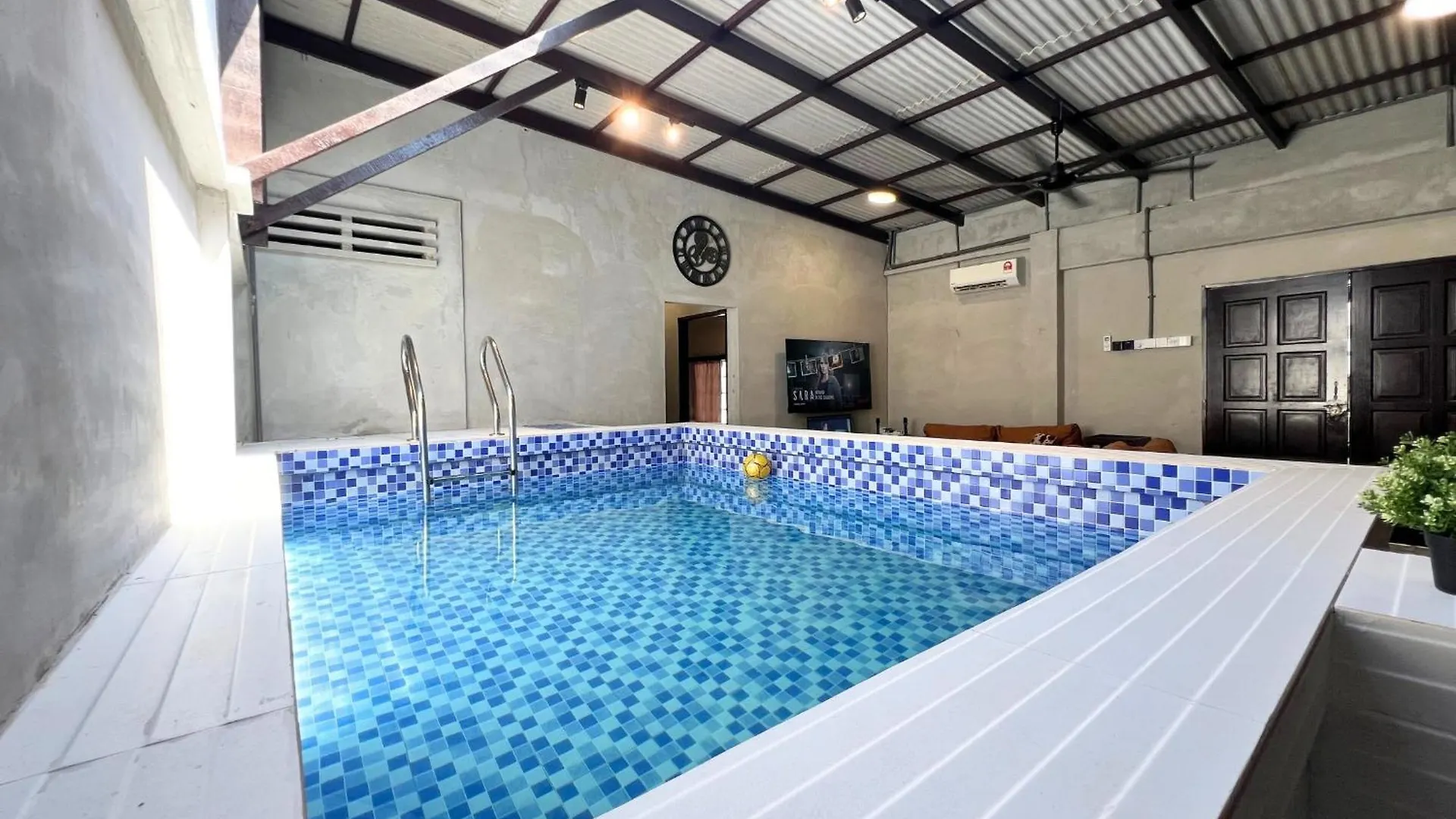 Melaka Wan Show Land House With Private Pool For 16Pax 0*, Malacca